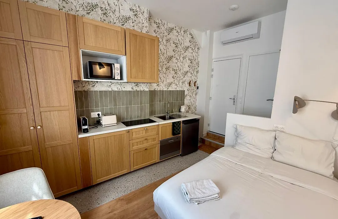 Pere Lachaise Apartments-1