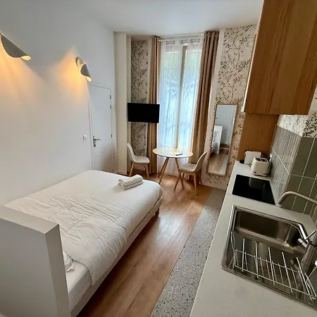 Pere Lachaise Apartments-3